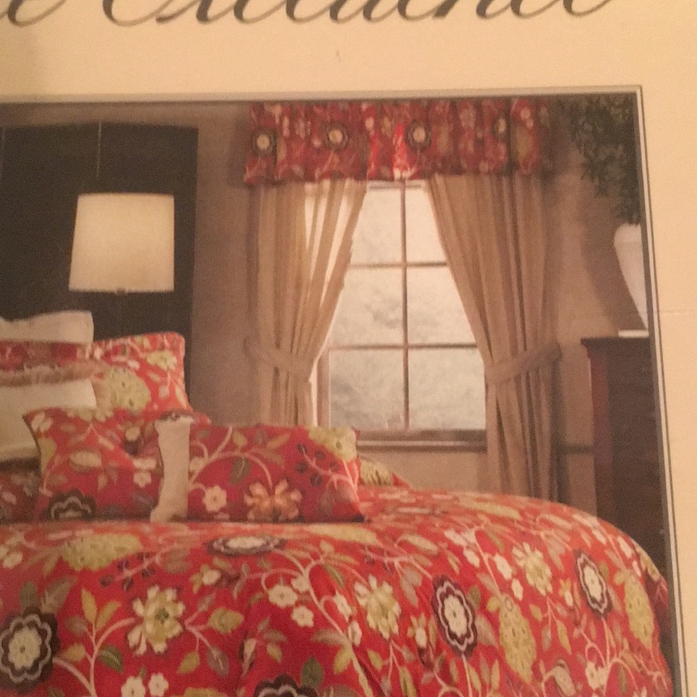 Noble Excellence Pole Top Drape